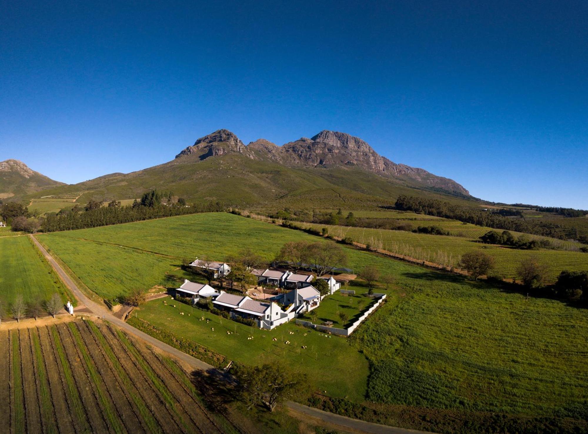 Mont Angelis Aparthotel Stellenbosch Exterior photo